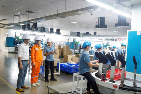 <a href="/nangluong-cuocsong" title="Năng lượng - Cuộc sống" rel="dofollow">Năng lượng - Cuộc sống</a>