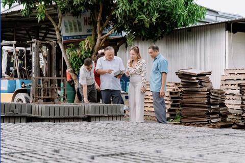 <a href="/kinh-te" title="Kinh tế" rel="dofollow">Kinh tế</a>