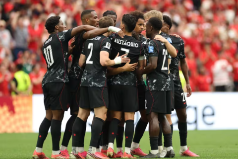 Chủ nhà Canada thắng đậm Qatar trong trận cầu 2 thẻ đỏ tại lượt trận vòng hai World Cup 2026