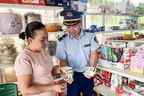 Siết hàng giả bảo vệ quyền sở hữu trí tuệ giữ niềm tin thị trường