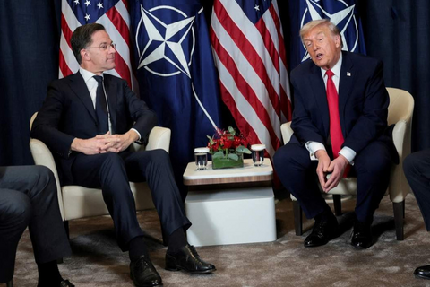 Quan hệ giữa Mỹ và NATO: Chung thuyền, khác hướng?