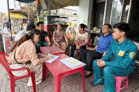 Vận động nhân dân bàn giao mặt bằng