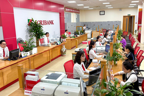 <a href="/tai-chinh" title="Tài chính" rel="dofollow">Tài chính</a>