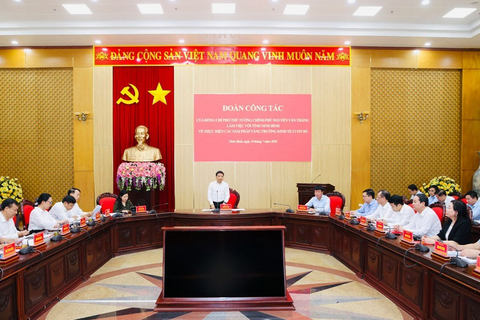 Phó Thủ tướng Nguyễn Văn Thắng làm việc với Ninh Bình về mục tiêu tăng trưởng kinh tế hai con số