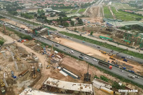 Hà Nội: Phân luồng giao thông phục vụ thi công nút giao Vành đai 3,5 với Đại lộ Thăng Long