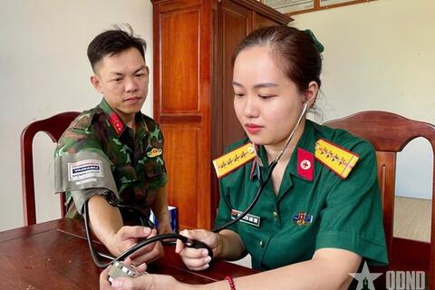 <a href="/xuc-tien" title="Xúc tiến" rel="dofollow">Xúc tiến</a>