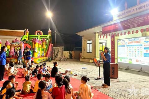 Sôi động sân chơi hè cho thiếu nhi ở Đình Vỹ