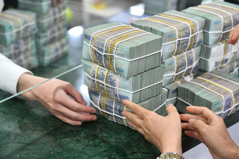 <a href="/tai-chinh" title="Tài chính" rel="dofollow">Tài chính</a>