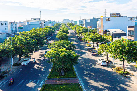 <a href="/thong-tin-thi-truong" title="Thông tin thị trường" rel="dofollow">Thông tin thị trường</a>