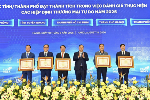 <a href="/kinh-te" title="Kinh tế" rel="dofollow">Kinh tế</a>