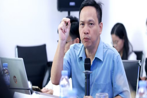 <a href="/dau-tu" title="Đầu tư" rel="dofollow">Đầu tư</a>