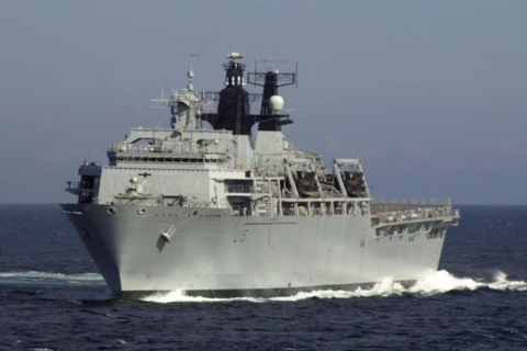 Anh xác nhận bán tàu tấn công đổ bộ HMS Bulwark cho đối tác quốc phòng đặc biệt