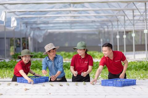 <a href="/kinh-te" title="Kinh tế" rel="dofollow">Kinh tế</a>