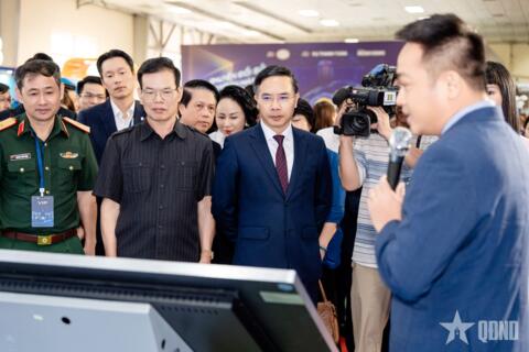 <a href="/kinh-te" title="Kinh tế" rel="dofollow">Kinh tế</a>