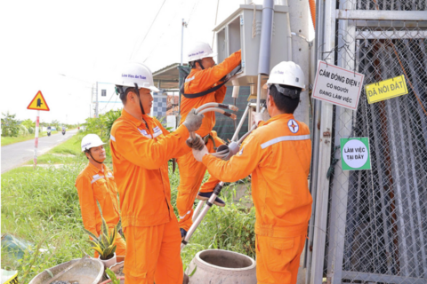 Chủ động giữ dòng điện an toàn trong mùa mưa bão
