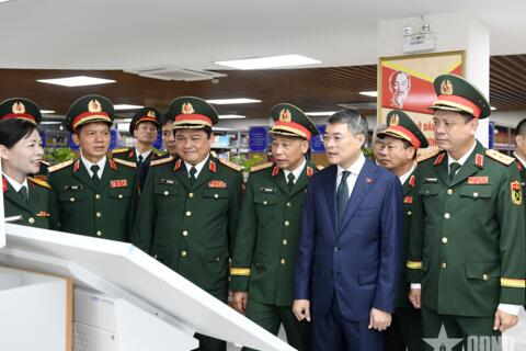 Thủ tướng Lê Minh Hưng dự khai giảng năm học mới tại Học viện Quốc phòng