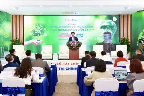 Kết nối tín dụng và thị trường carbon để khơi thông dòng vốn xanh