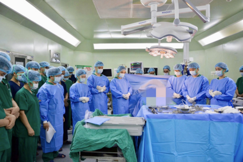 Trẻ em hiến tế bào gốc cứu anh chị em ruột: Tuyệt đối không đồng nghĩa với lấy gan, thận