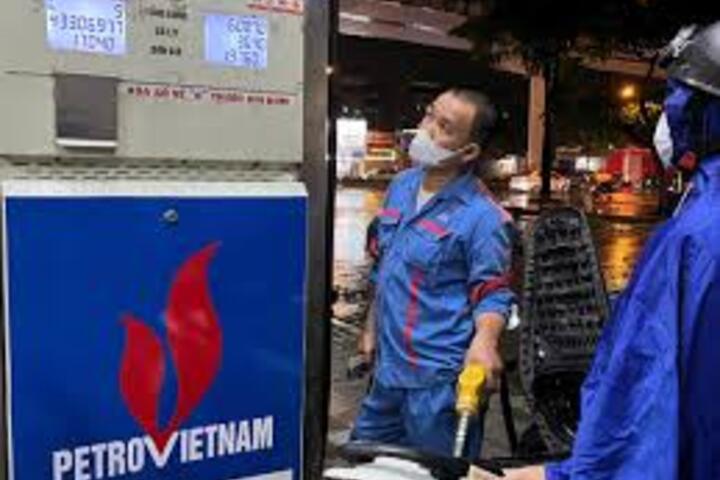 Giá xăng dầu hôm nay 29/08/2025: Quay đầu giảm
