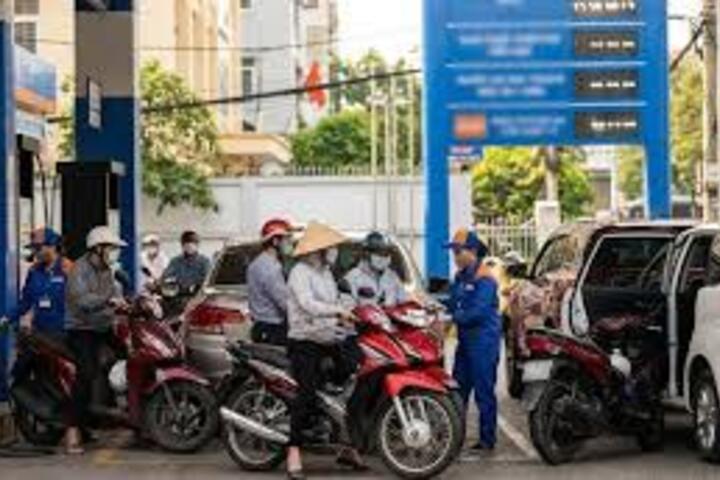 Giá xăng dầu hôm nay 31/12/2025: Tăng nhẹ