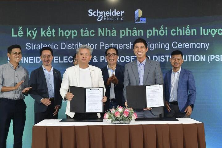 Schneider Electric ký kết hợp tác chiến lược với Petrosetco Distribution