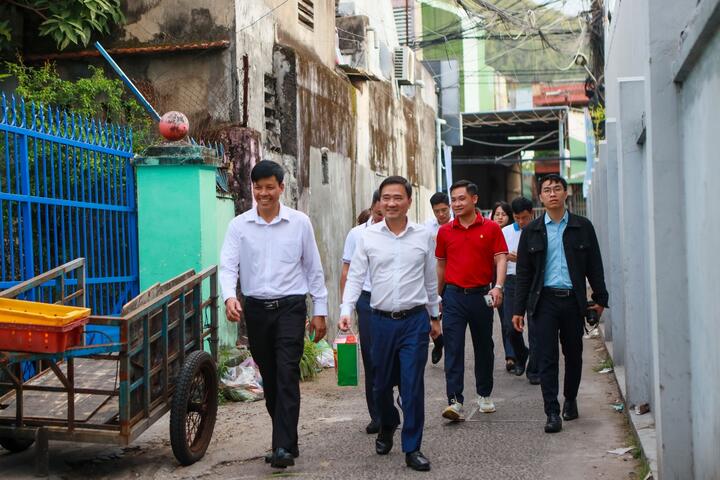 Hành trình “tiếp thêm Tết ấm” của Petrovietnam nơi oằn mình do bão lũ miền Trung