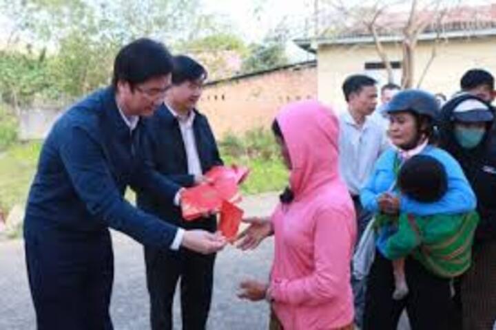 “Petrovietnam: Xuân Gắn kết – Tết Nghĩa tình” Bính Ngọ 2026: [VIDEO] Niềm hạnh phúc của hàng trăm hộ dân Đắk Lắk khi đón nhận các phần quà Tết của Petrovietnam