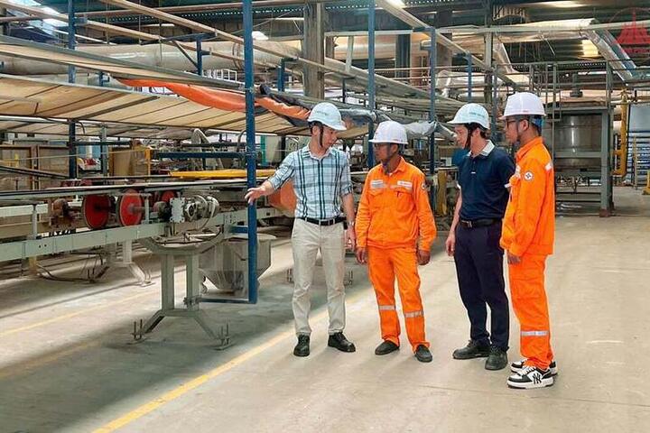 Doanh nghiệp công nghiệp tăng cường quản lý, tiết kiệm năng lượng