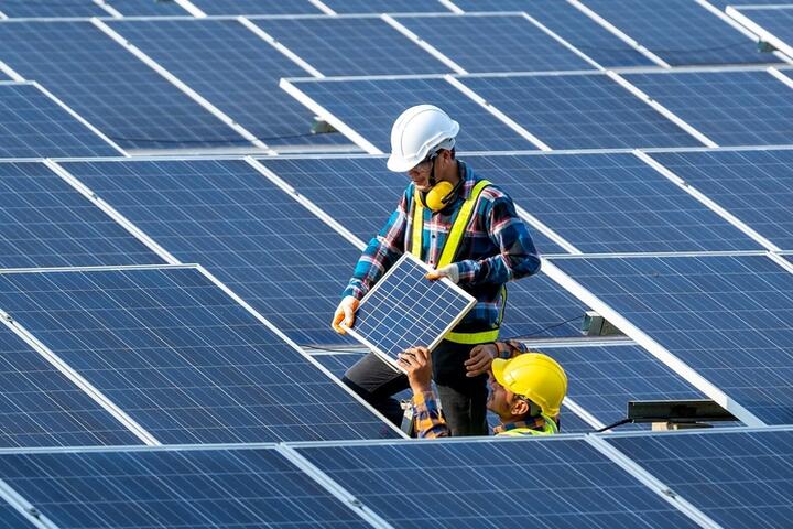 Tiết kiệm năng lượng bằng công nghệ pin lưu trữ