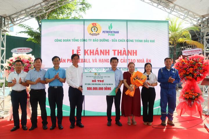 Công đoàn Petrovietnam đồng hành nâng cao đời sống NLĐ PVMR khu vực miền Trung
