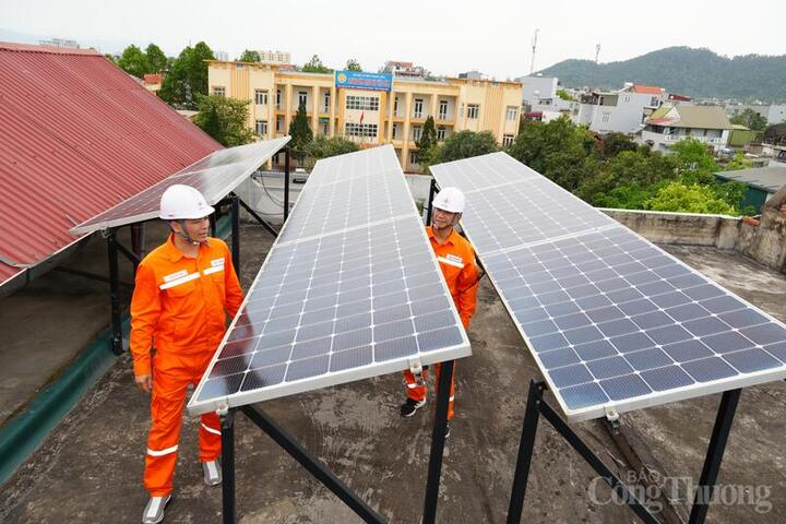Dư địa phát triển điện mặt trời mái nhà còn rất lớn