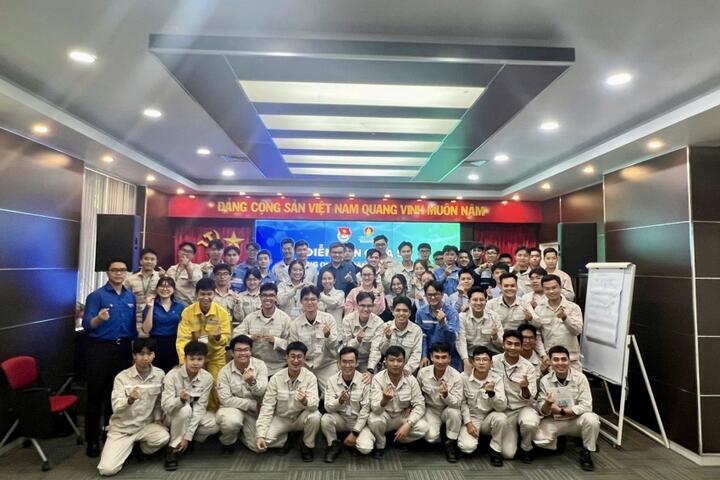 Tuổi trẻ Phân bón Cà Mau tổ chức khóa đào tạo về “Ngành Công nghiệp Dầu khí và xu thế chuyển dịch năng lượng”