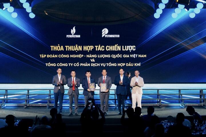 Petrovietnam và PETROSETCO tăng cường liên kết chuỗi dịch vụ năng lượng
