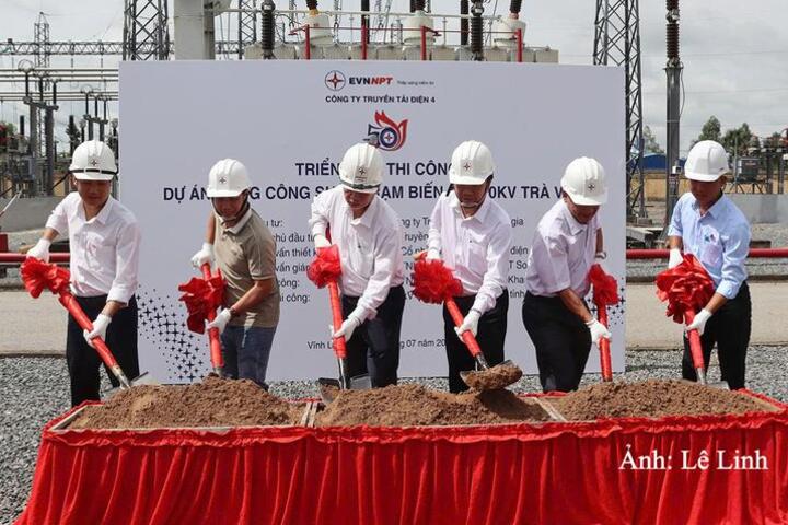 EVNNPT thi công hai công trình truyền tải điện trọng điểm tại Vĩnh Long