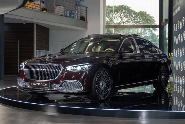 Ngồi thử Mercedes-Maybach S 680 giá 16 tỷ đồng tại Việt Nam: Đóng mở cửa như Rolls-Royce, ghế ông chủ có thể biến thành giường - Ảnh 30.