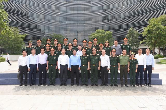 Thủ tướng Phạm Minh Chính làm việc với Tập đoàn Viettel - Ảnh 2. Thủ tướng Phạm Minh Chính làm việc với Tập đoàn Viettel - Ảnh 2.