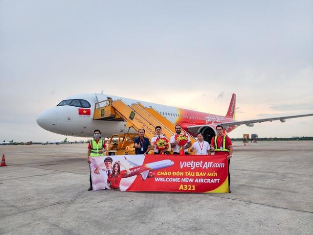 Một tuần Vietjet đón 3 tàu bay mới A321 neo ACF từ Airbus - Ảnh 1.