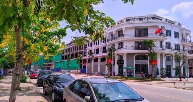 Vì sao shophouse, biệt thự, liền kề Hà Nội “ế ẩm” nhưng giá sơ cấp toàn thị trường vẫn tiếp tục leo thang trong quý 2?