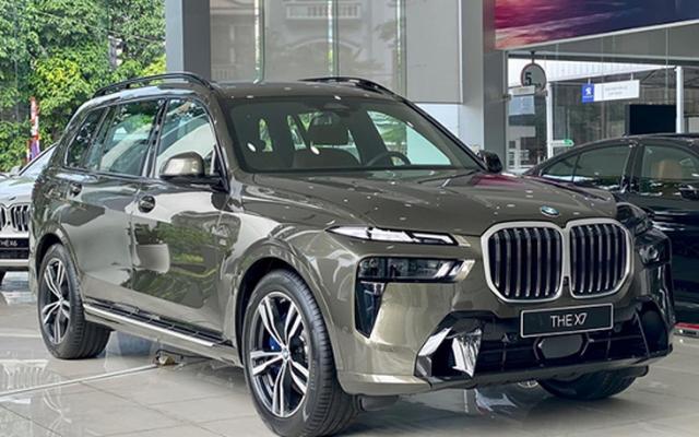 BMW X7 2023 cạnh tranh giá quyết liệt với GLS tại Việt Nam: Giảm cả tỷ đồng sau 3 tháng, bản rẻ nhất còn hơn 5,5 tỷ, tiệm cận giá đối thủ