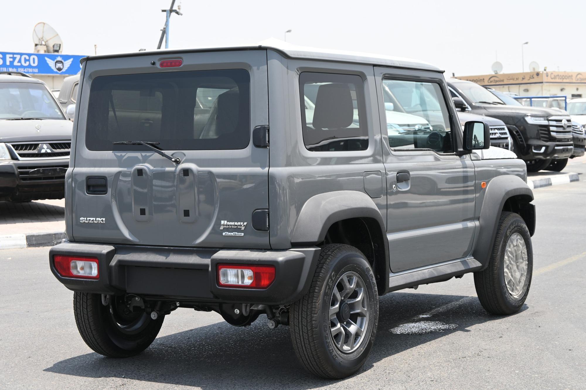 Suzuki Jimny chính hãng lần đầu lộ diện ở Việt Nam: Giá từ 789 triệu, dự kiến ra mắt tháng 11 - Ảnh 4.