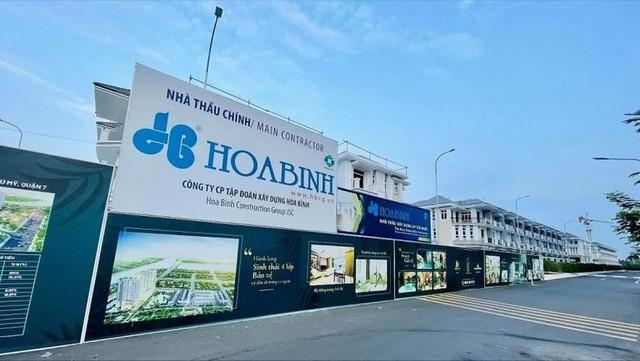 Tỷ lệ tham dự chưa đến 44%, ĐHCĐ bất thường của Xây dựng Hòa Bình bất thành