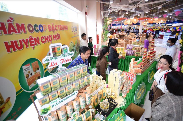 Saigon Co.op khai trương Co.opmart thứ 5 tại An Giang - Ảnh 3.