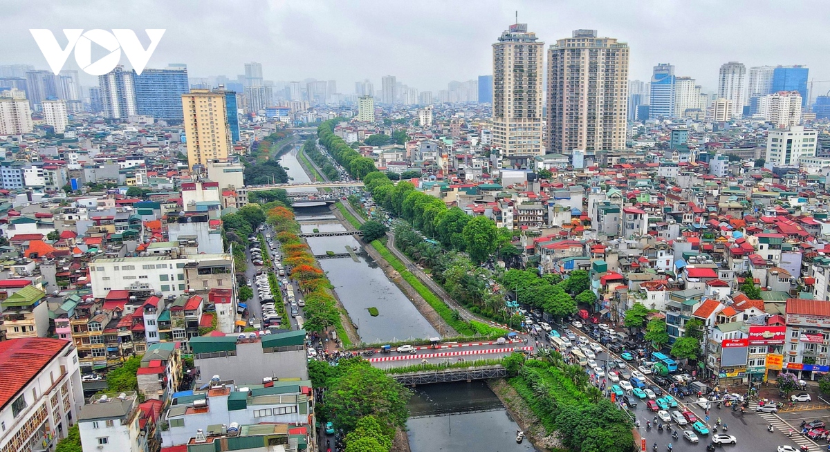 Việc mở rộng đường Láng để giảm ùn tắc giao thông chỉ là giải pháp tình thế- Ảnh 1.