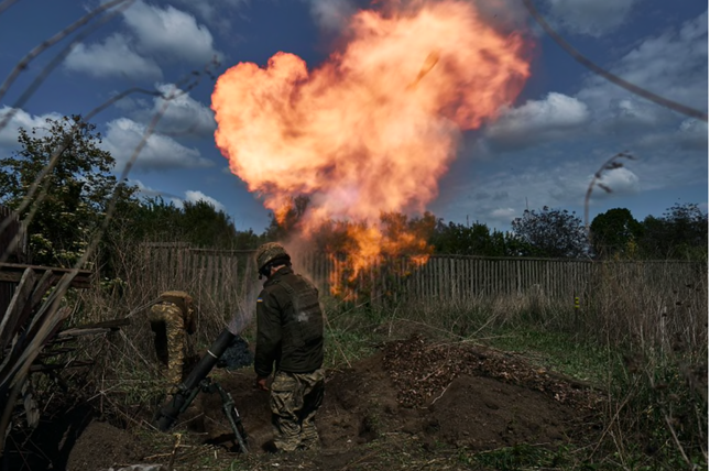 Châu Âu ‘cởi trói’ cho Ukraine và sự lưỡng lự của Mỹ- Ảnh 1.