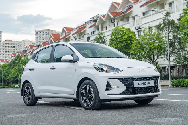 Chênh 11 triệu đồng, Hyundai Grand i10 và Kia Morning bản cao nhất hơn thua gì: Chọn an toàn hay thêm chút tiện nghi và sức mạnh động cơ- Ảnh 1.