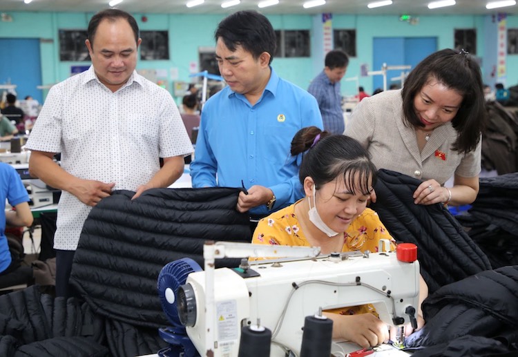 Các cấp công đoàn đã phát huy tốt vai trò đại diện, chăm lo, bảo vệ quyền, lợi ích hợp pháp, chính đáng của người lao động. Ảnh: Công Sáng