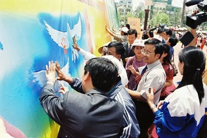 'Chuyến thăm của Tổng Bí thư làm nổi bật quan hệ hữu nghị đặc biệt Việt-Trung'