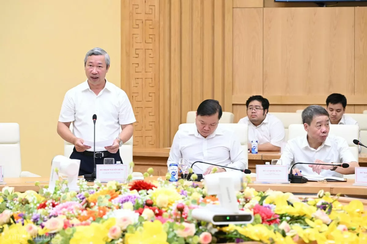 Bộ trưởng Nguyễn Hồng Diên: Sẽ cố gắng thực hiện sớm nhất việc xây dựng quy chuẩn, tiêu chuẩn trạm sạc xe điện Bộ trưởng Nguyễn Hồng Diên: Sẽ cố gắng thực hiện sớm nhất việc xây dựng quy chuẩn, tiêu chuẩn trạm sạc xe điện