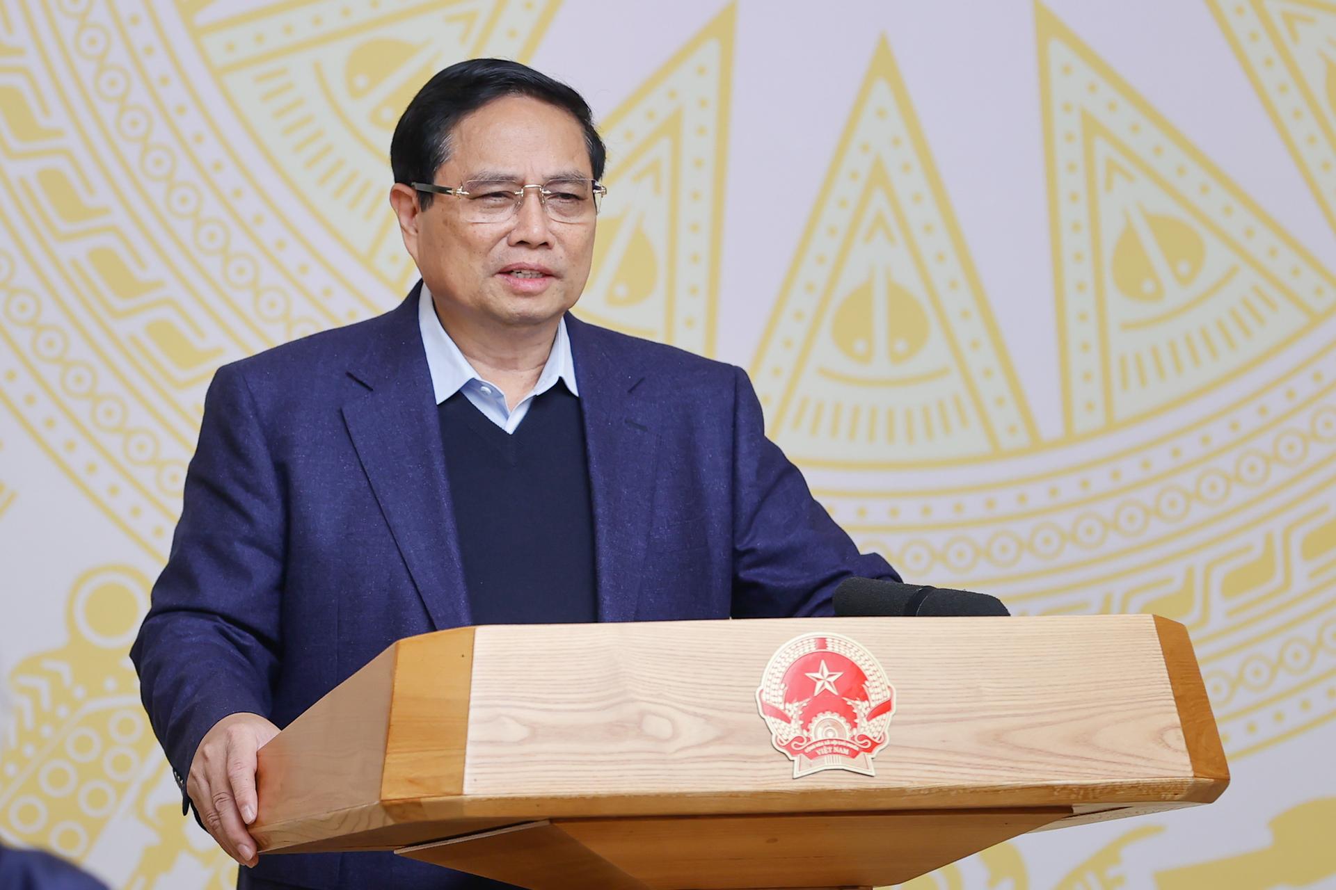 dau tu xung tam ve nguon nhan luc the che va ha tang cho cong nghiep ban dan hinh 2