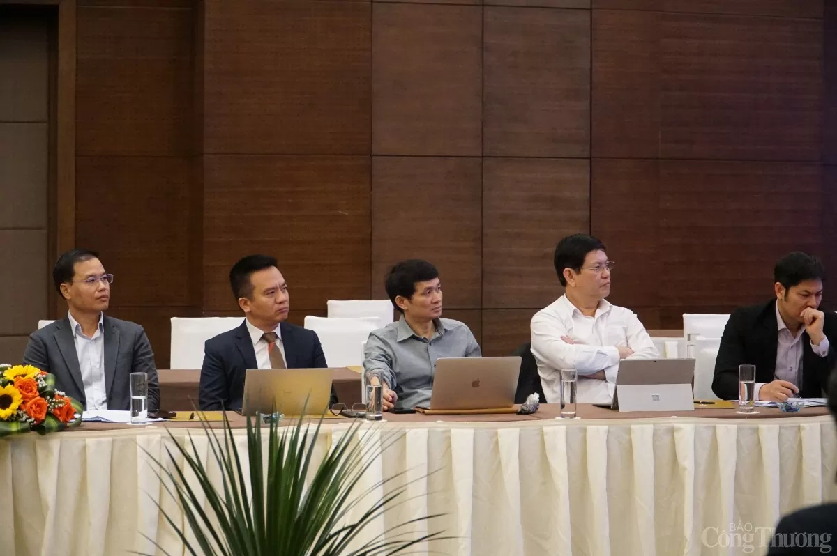 Các đại biểu tham dự Hội nghị